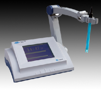 水質(zhì)分析儀多參數(shù)DZS-708型